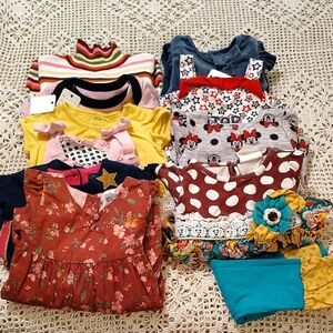 Bundle Lot Of 11 Pieces Girls Size 6 Months To 9 Months A2